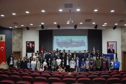 Sahil Güvenlik Antalya Grup Komutanlığı personeli, Selçuk Üniversitesi öğrencileriyle söyleşi gerçekleştirdi